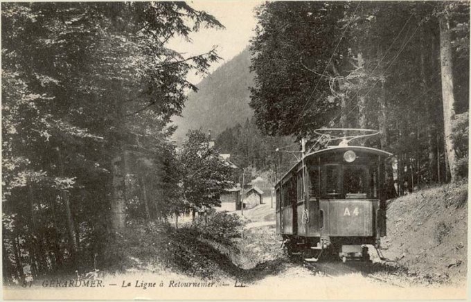 06 - Le tram de G&eacute;rardmer vers La Schlucht et le Hohneck
